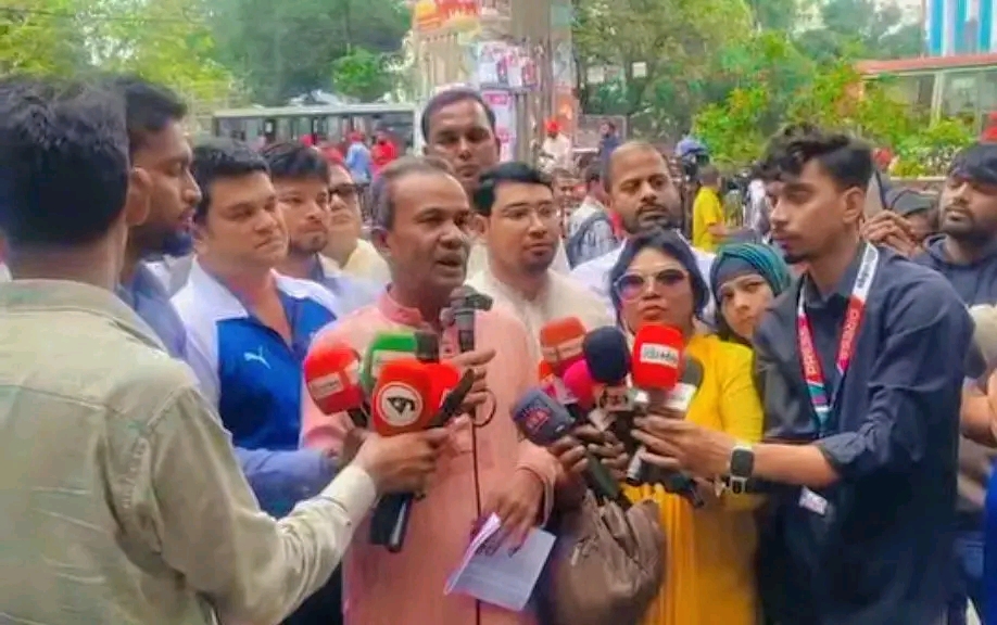 জাতীয় গণমাধ্যম সপ্তাহের রাষ্ট্রীয় স্বীকৃতিসহ সাংবাদিকদের ১৪ দফা দাবি মানতে হবে