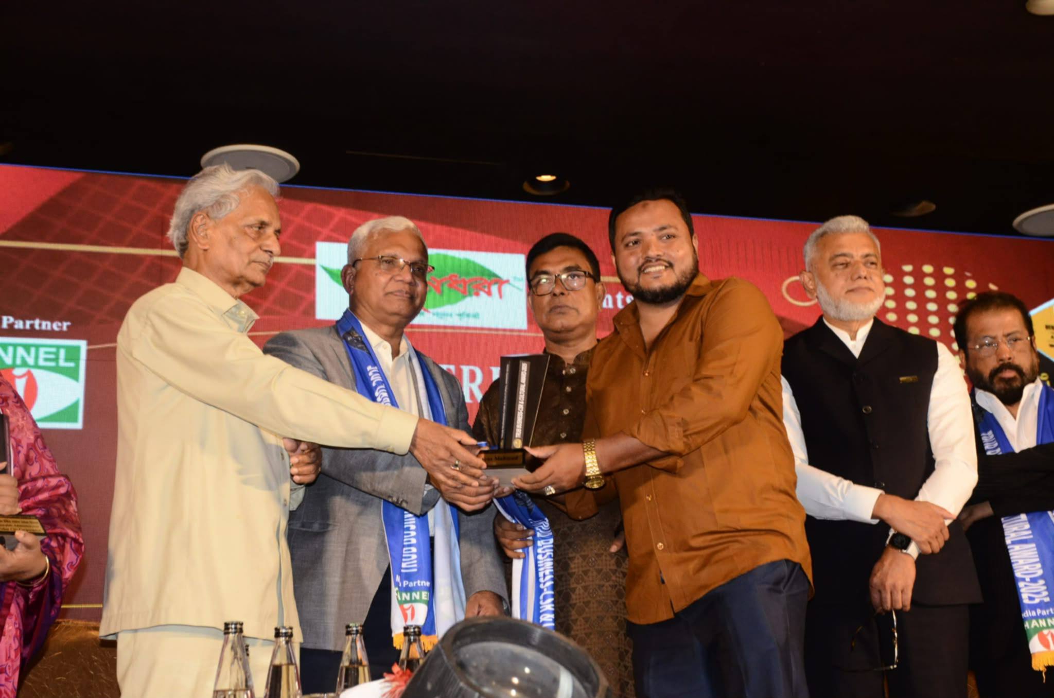 সেরা সংগঠক সম্মানা পেলেন ফারুক হোসেন মজুমদার