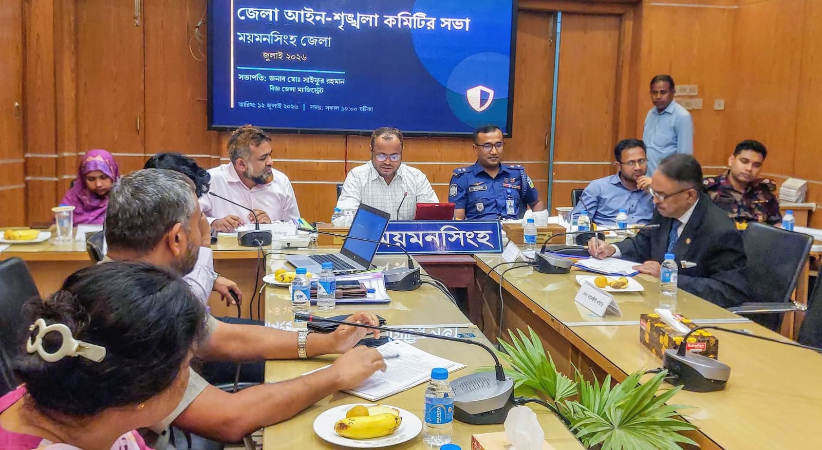 স্থানীয় পর্যায়ে অপরাধ দমনে আমাদের আরও চেষ্টা বাড়াতে হবে : ডিসি ময়মনসিংহ
