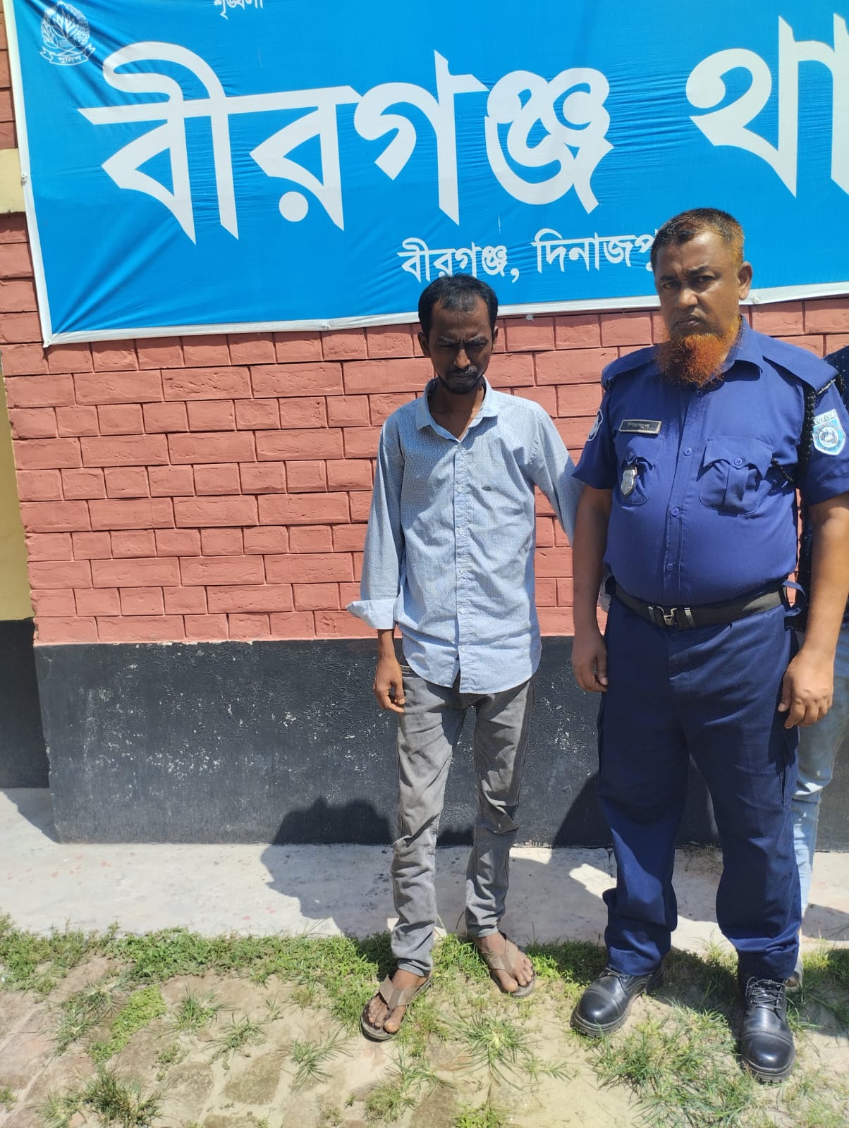 দিনাজপুর বীরগঞ্জে পৌরসভার মাদক ব্যবসায়ী মাসুদ পারভেজের ৬ মাস কারাদন্ড.